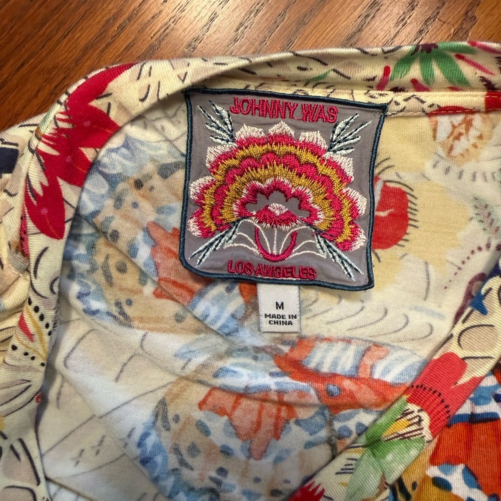 Johnny Was Multicolor Butterfly and Floral Short Sleeve Top - Picture 5 of 6